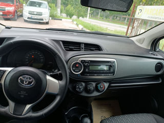 Toyota Yaris foto 6