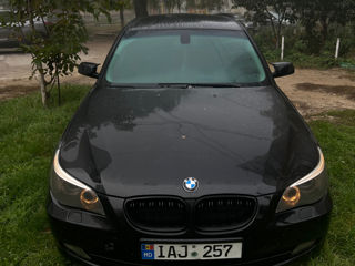 BMW 5 Series foto 3