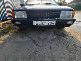 Audi 100