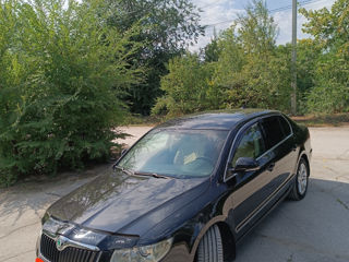 Skoda Superb foto 1