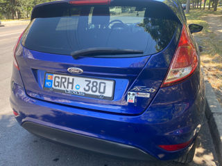 Ford Fiesta foto 3