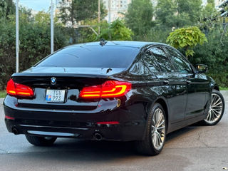 BMW 5 Series foto 3