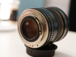 Rokinon (Samyang) 85mm F1.4 Canon EF foto 3