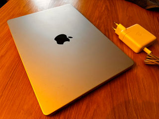Ноутбук Apple MacBook Pro 14"(iCloud lock) (2021) (M1 Pro, 16GB), 512GB) Silver