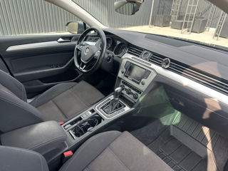 Volkswagen Passat foto 6