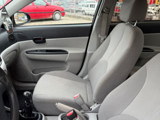 Hyundai Accent foto 14