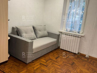 Apartament cu 3 camere, 85 m², Buiucani, Chișinău foto 3