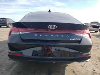 Hyundai Elantra foto 5