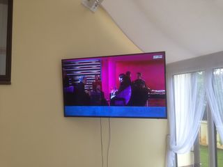 Установка телевизоров на стену. Качественно. Montarea televizorului pe perete. Suport tv pe perete. foto 2