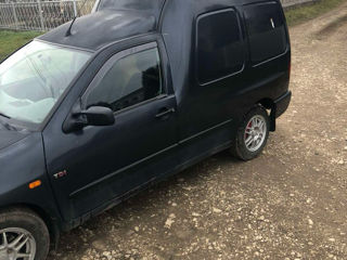 Volkswagen Caddy foto 2