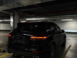 Porsche Cayenne foto 8