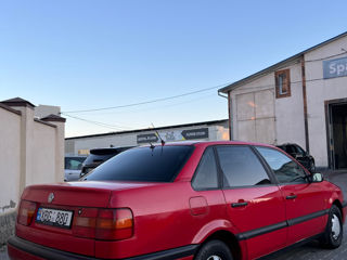 Volkswagen Passat foto 3