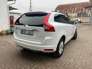 Volvo XC60 foto 4