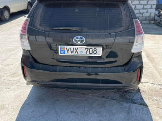 Toyota Prius + foto 2