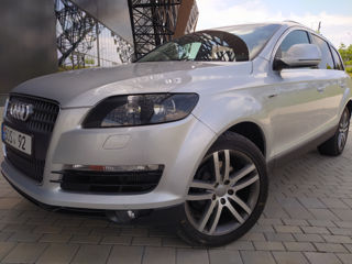 Audi Q7 foto 10