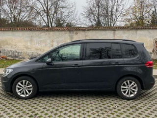 Volkswagen Touran foto 4