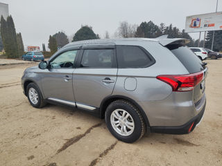 Mitsubishi Outlander foto 6