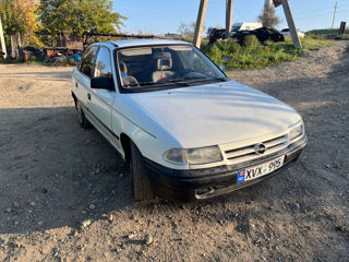 Opel Astra foto 2