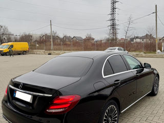 Mercedes E-Class foto 4