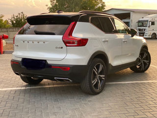 Volvo XC40 foto 2