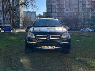 Mercedes GL-Class foto 2