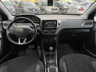 Peugeot 2008 foto 10