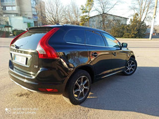 Volvo XC60 foto 4