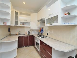 Apartament în 2 nivele, V. Alecsandri, 450 € ! foto 6
