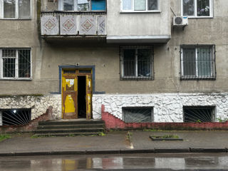 Apartament cu 2 camere, 80 m², Buiucani, Chișinău foto 1