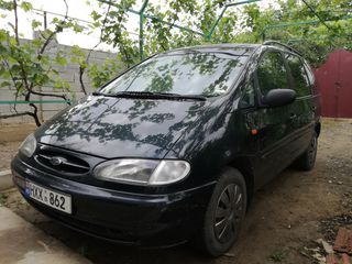 Ford Galaxy foto 1