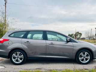 Ford Focus foto 2