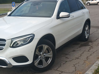 Mercedes GLC foto 6