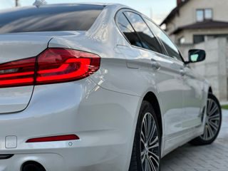 BMW 5 Series foto 8