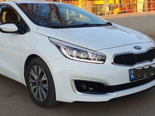 KIA Ceed foto 2