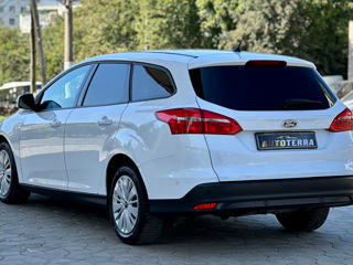 Ford Focus foto 4