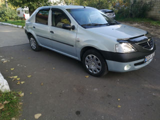 Dacia Logan foto 2