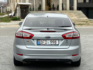 Ford Mondeo foto 5