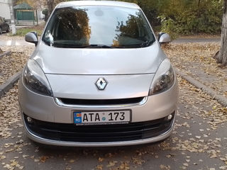 Renault Grand Scenic foto 9