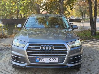 Audi Q7 foto 2