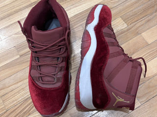 nike air jordan 11 red velvet