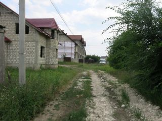 Cricova, str. Igor Vieru (suburbia apropiată a Chișinăului). Se vinde casă nefinisată (conform docum foto 8