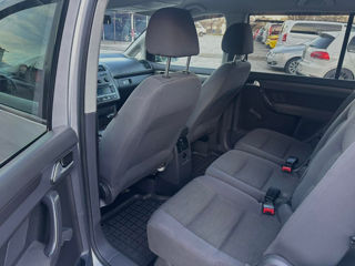 Volkswagen Touran foto 10