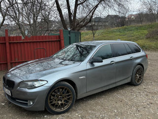 BMW 5 Series foto 3