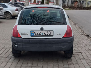 Renault Clio foto 4