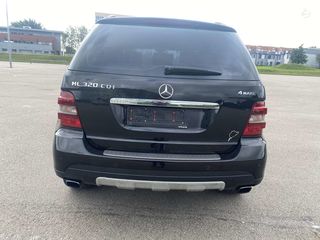 Mercedes ML Class foto 6