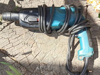 Перфоратор 3-х режимный Makita HR2450, 780 watt, оригинальный foto 3