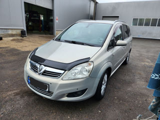 Opel Zafira foto 2