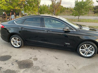 Ford Fusion foto 2