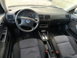 Volkswagen Golf foto 9