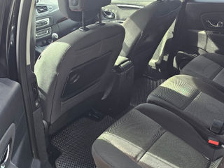 Renault Grand Scenic foto 6